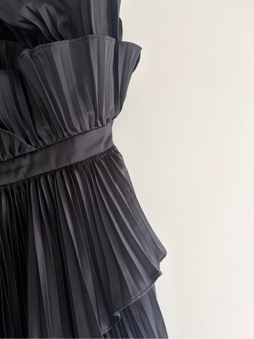 AMUR // Judah Scallop Pleated Shell High-Low Gown - Picture 7 of 10
